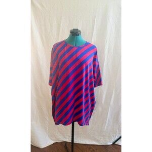 NWT Lularoe Irma tunic size medium. Brand new with tags.